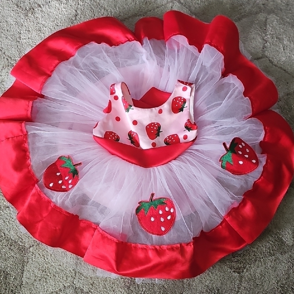 Elegant Strawberry Dress with Tulle Skirt